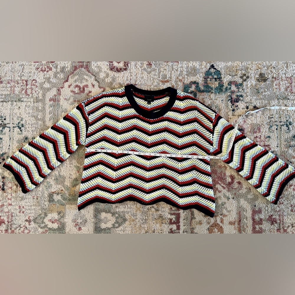 Lumiere Crochet Bell Sleeve Cropped Sweater Size L - Picture 8 of 9
